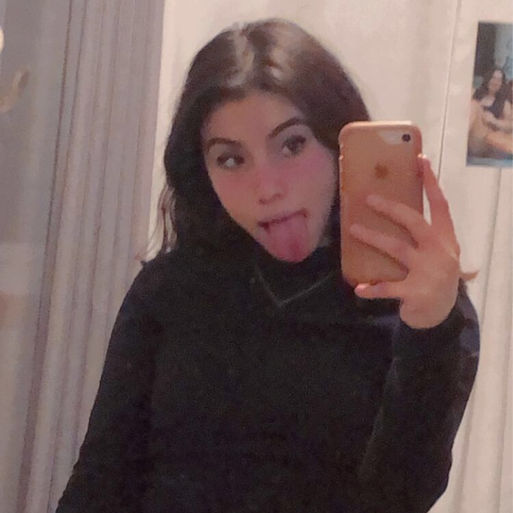 Meet your Posher, Abbie